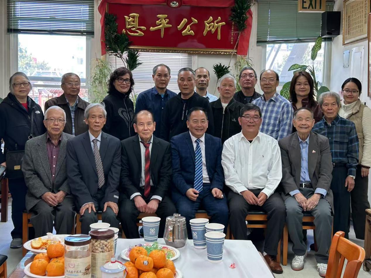 南加州恩平同乡会与家乡来宾共聚乡情